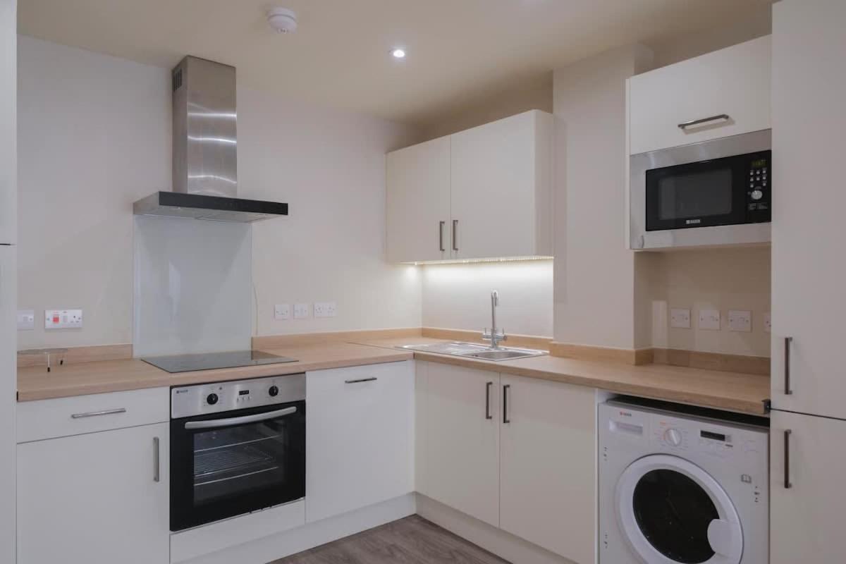 Charming 1-Bedroom Apartment In Leeds City Centre Perfect For Couples Or Solo Travelers Zewnętrze zdjęcie