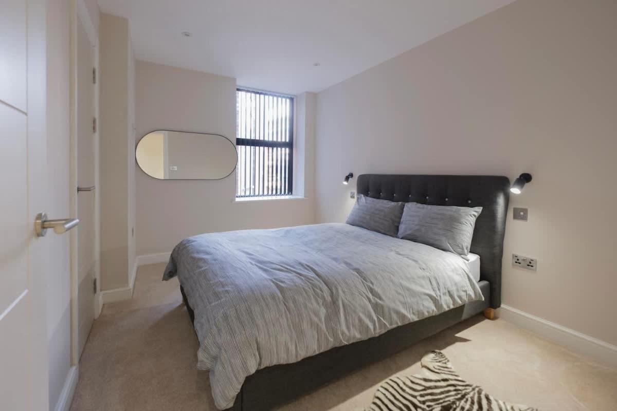 Charming 1-Bedroom Apartment In Leeds City Centre Perfect For Couples Or Solo Travelers Zewnętrze zdjęcie